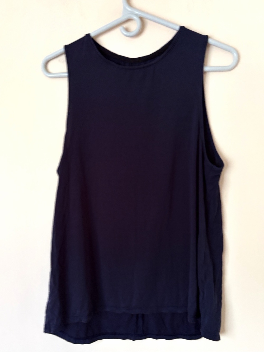 ON Running blue slit back tank top